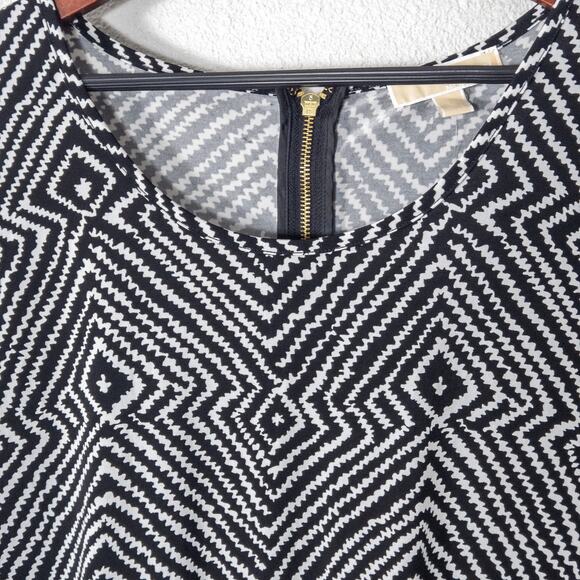 NEW Michael by Michael Kors Womens Dress XL Black White Knit Zip Graphic Fitwear - Picture 4 of 10